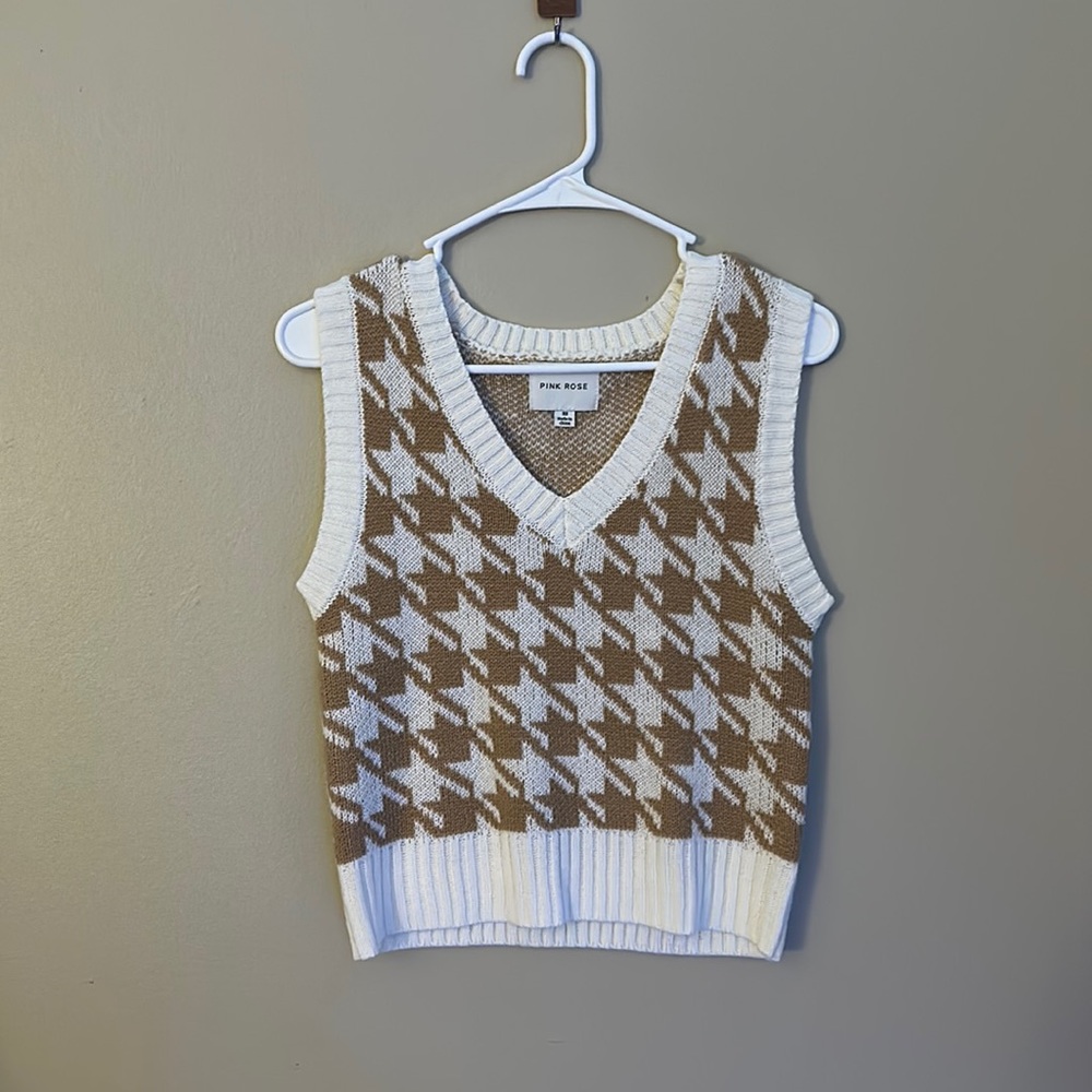 Sweater vest